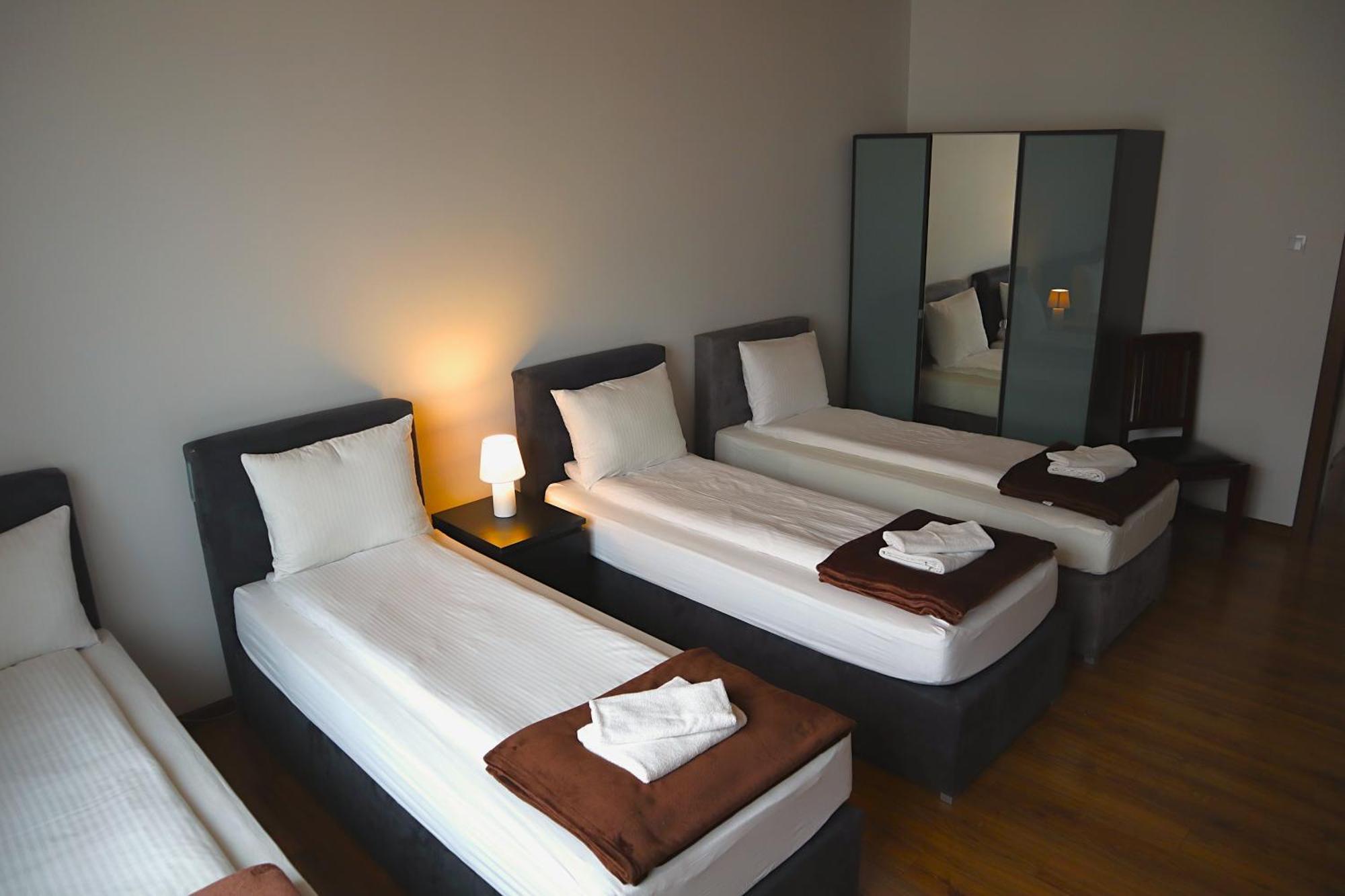 Fogra Travel Apartment Краків Екстер'єр фото